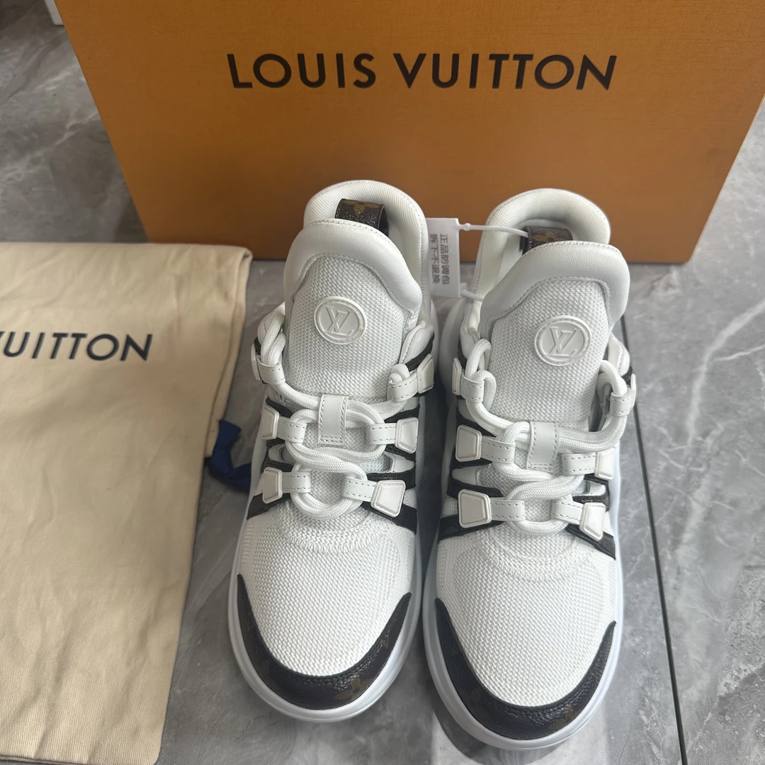 99新 LouisVuitton/路易威登 葡萄籽奢潮/lv白色拱桥老爹鞋/35