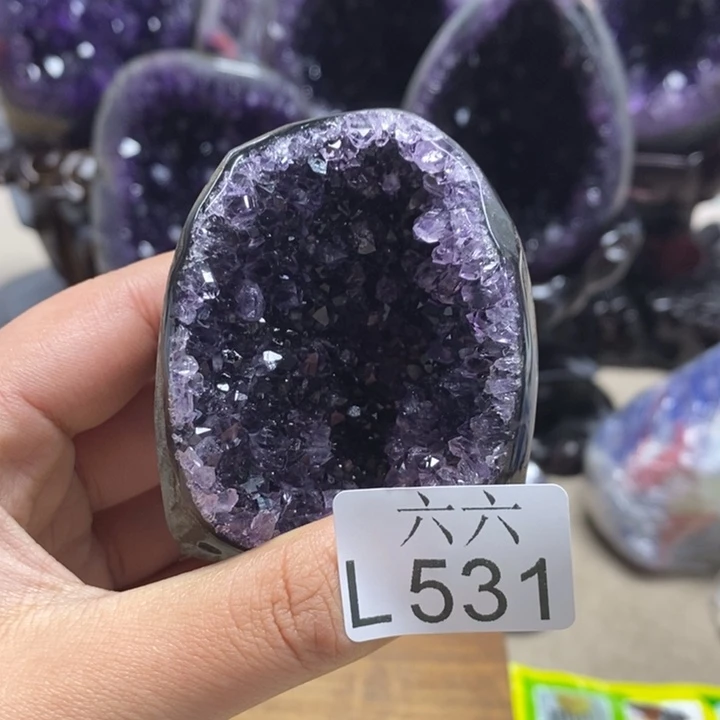 水晶未镶嵌大型摆件（非配饰）摆件