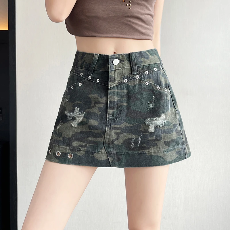 迷彩破洞牛仔半身裙女2025夏季新款显瘦个性辣妹防走光a字包臀裙