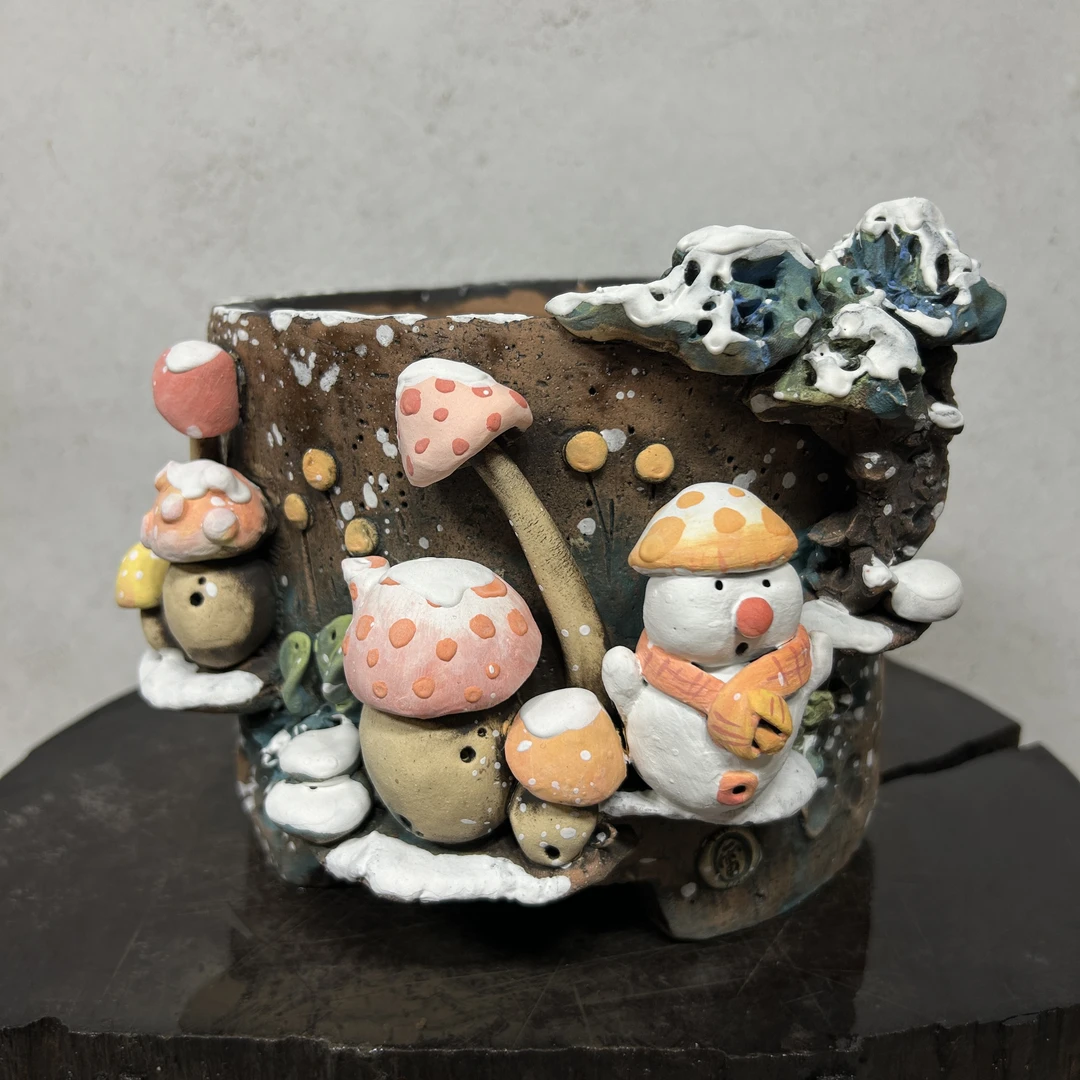 【萌趣童真·手作粗陶多肉盆】原创毛毛虫玩雪立体浮雕！雨田花器