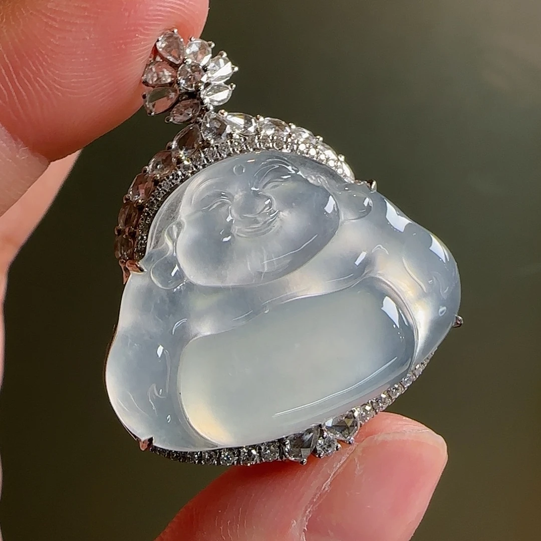 翡翠18K金镶嵌颈饰天然翡翠