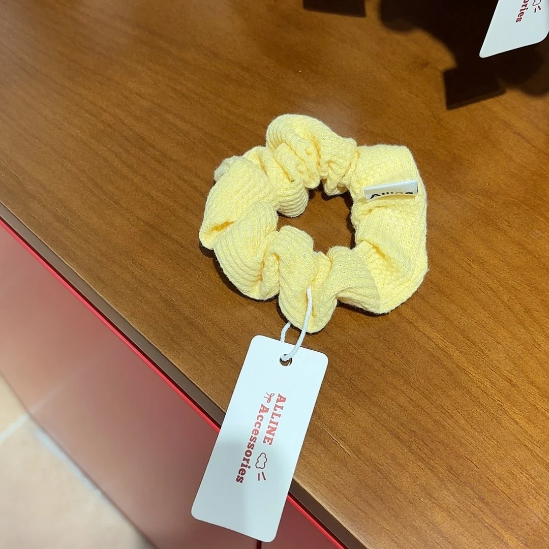 布艺铁合金黄色肠圈