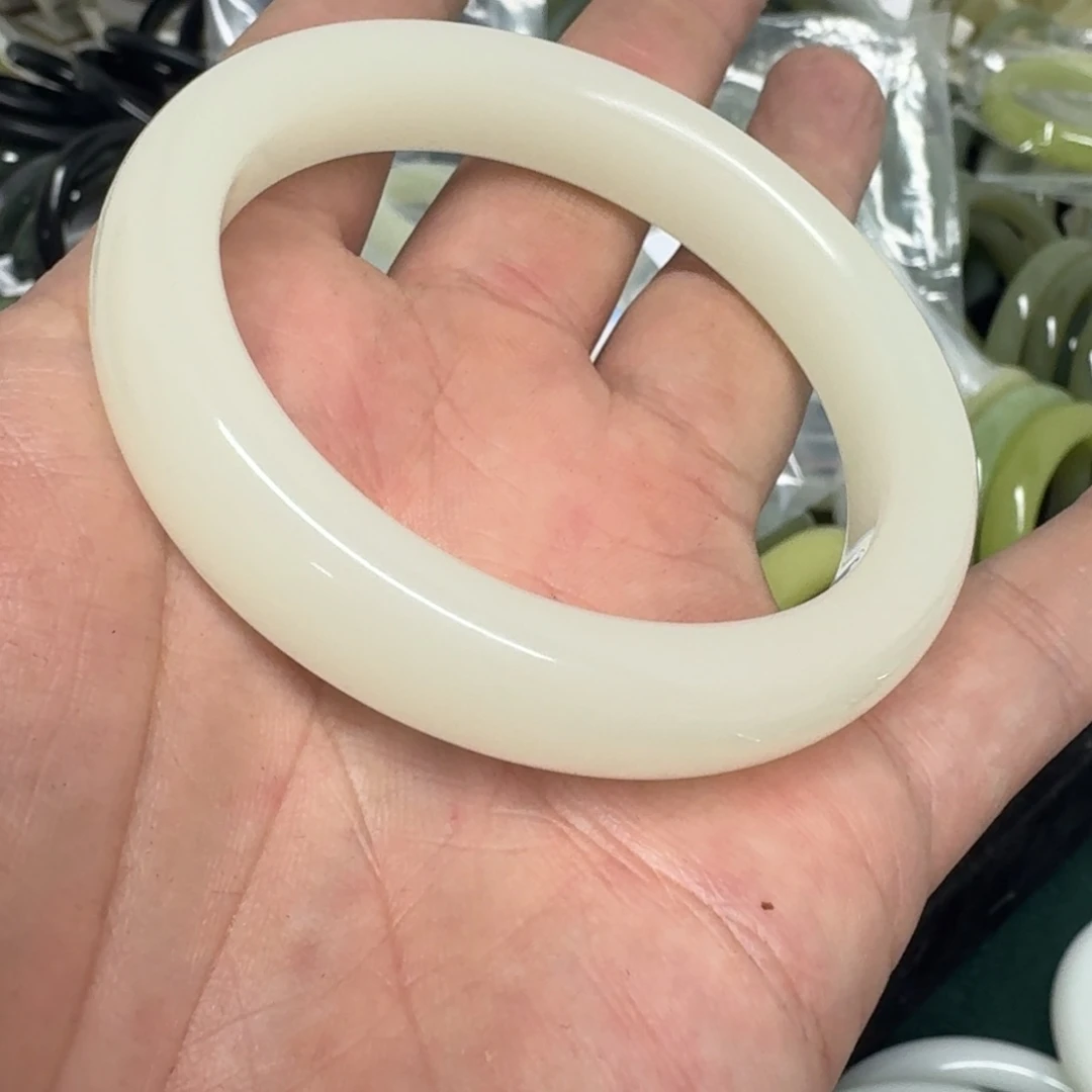 和田玉（青玉）手镯未镶嵌47号手镯60圈口