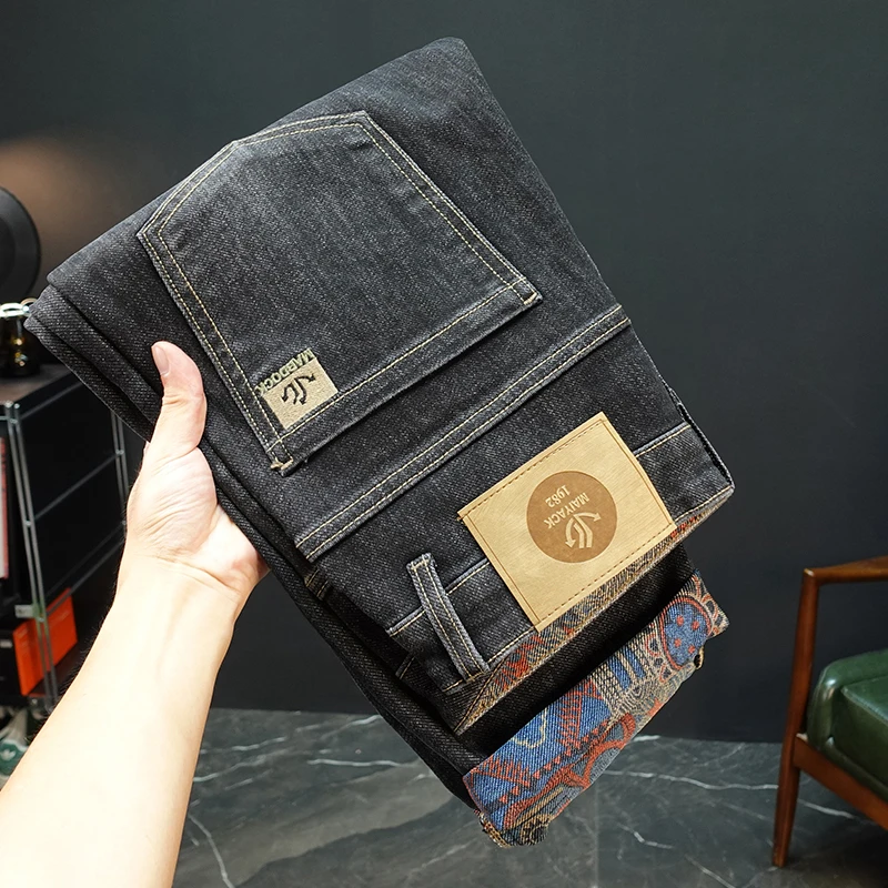 秋季新款潮流牛仔裤男款弹力修身小直筒裤锥形时尚刺绣印花裤子男