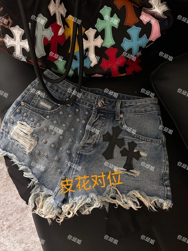 高版区别市面重工磨破毛须铆钉十字花拼皮牛仔短裤