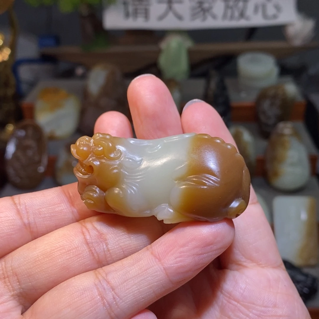 颈饰未镶嵌和田玉（糖玉）老***福