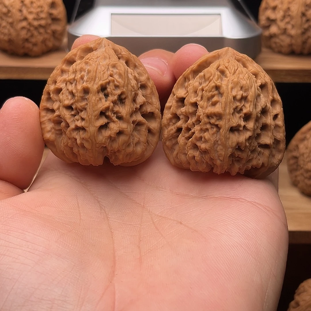 洋***意吊坠文玩核桃三角