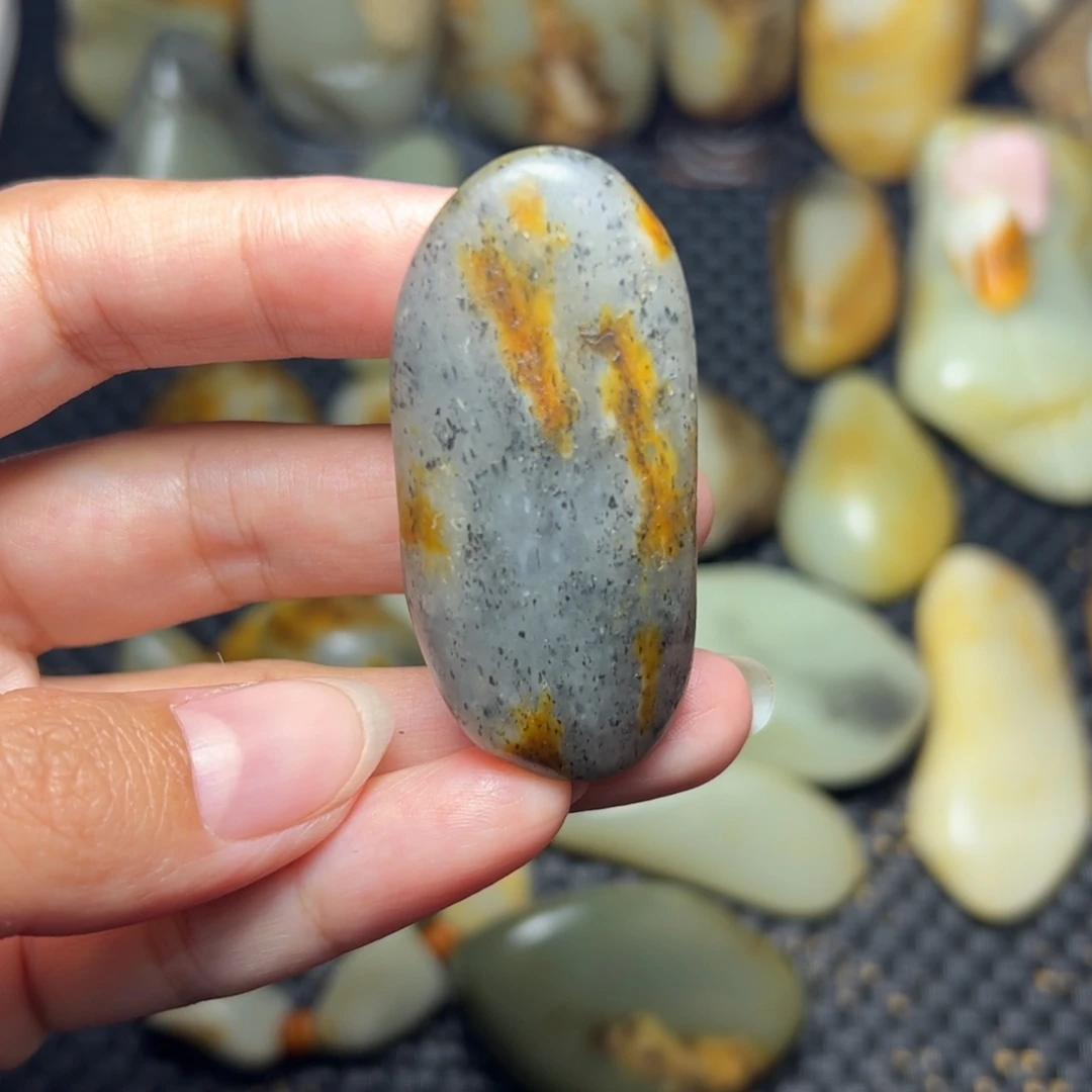 未镶嵌和田玉挂件A42