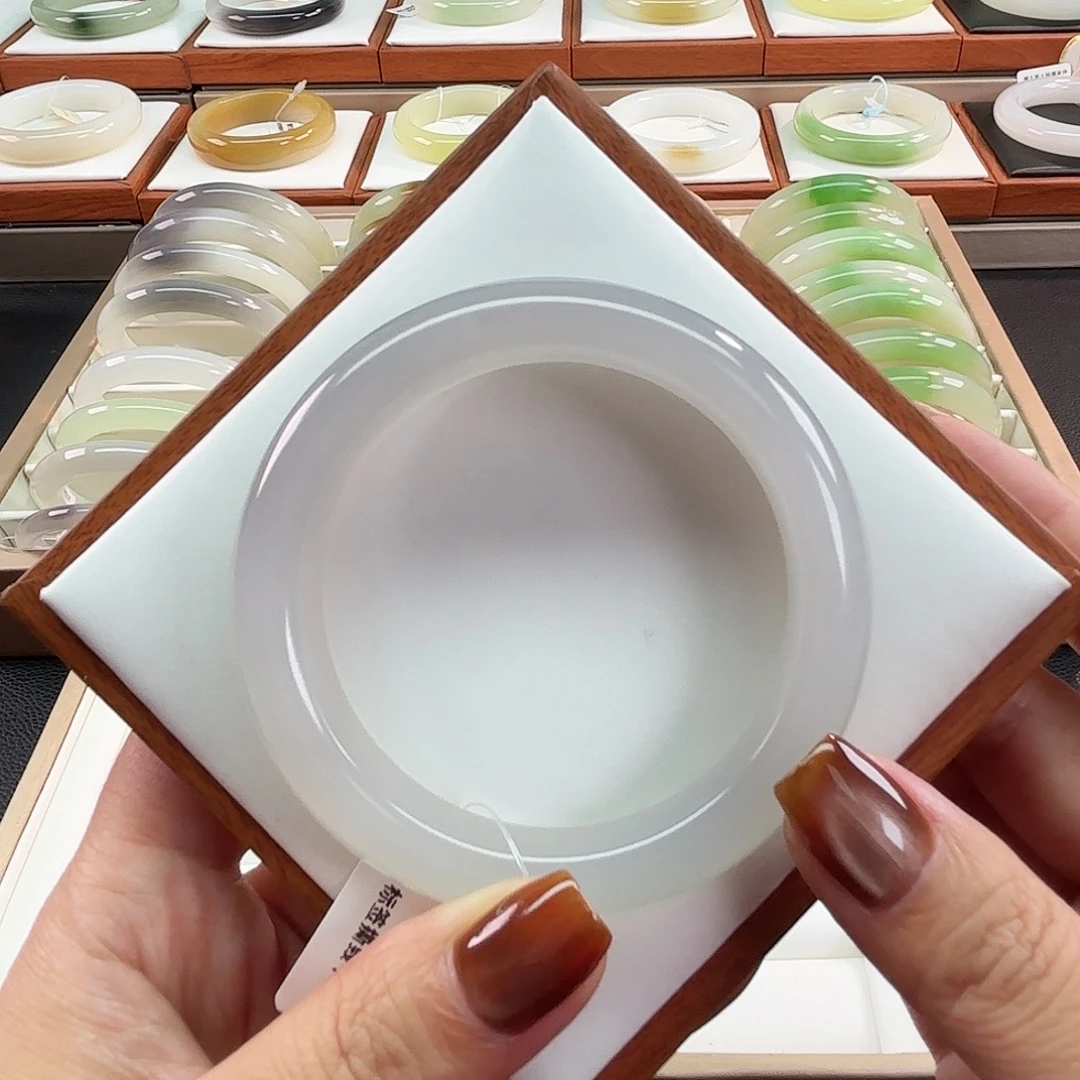 和田玉未镶嵌手镯54毕业冰烟紫