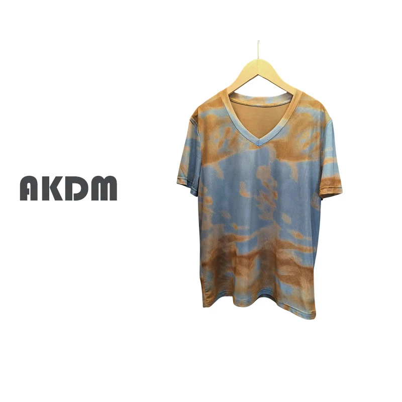格弟T AKDM时尚印染V领短袖T恤上衣9051