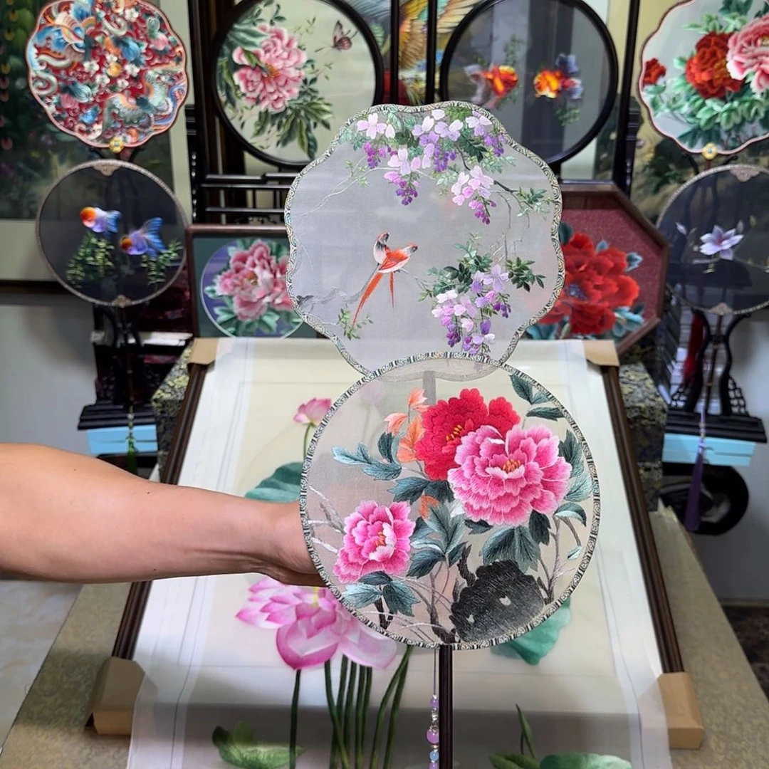 刺绣刺绣工艺精湛