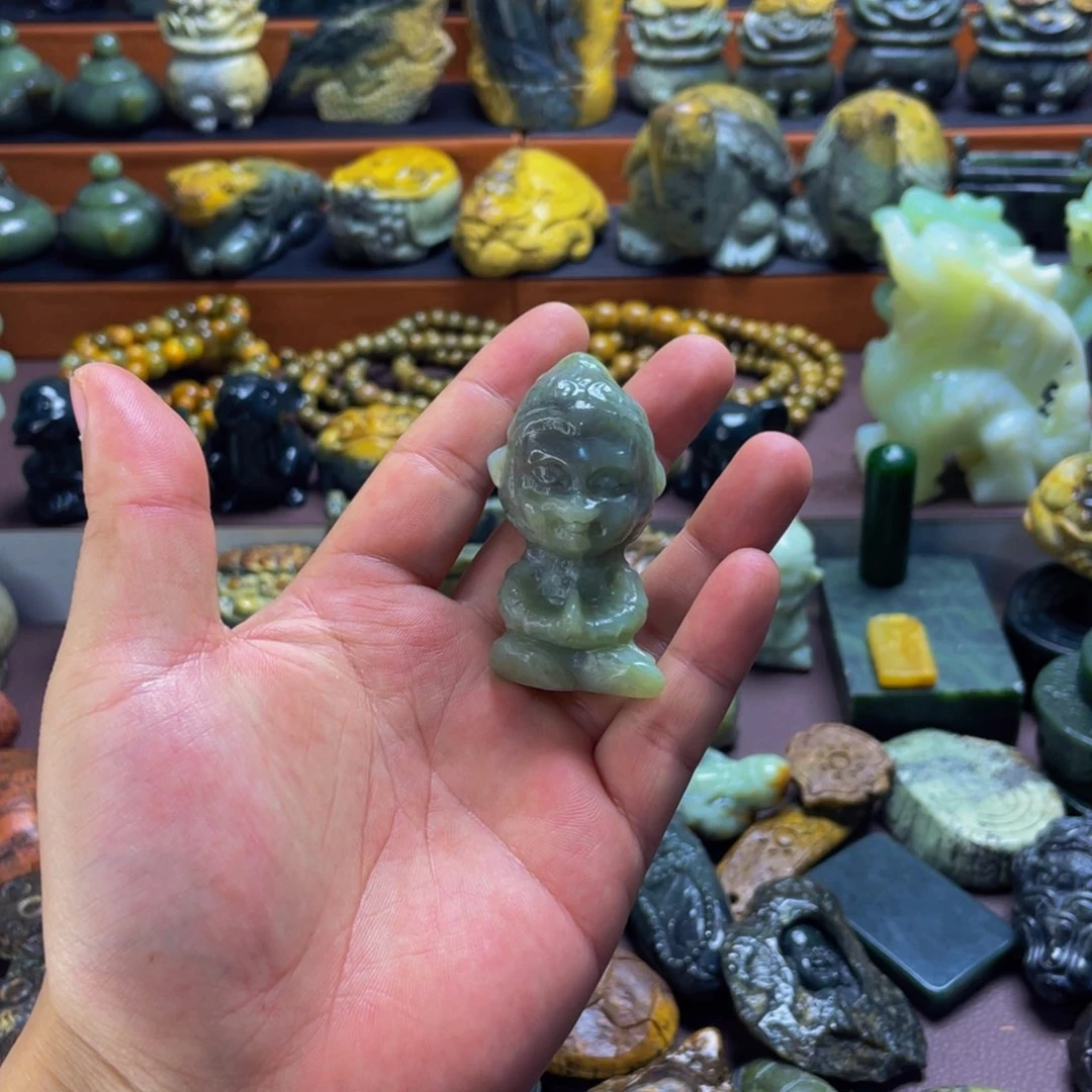 【闪购商品】未镶嵌岫岩河磨玉（透闪石质玉）挂件