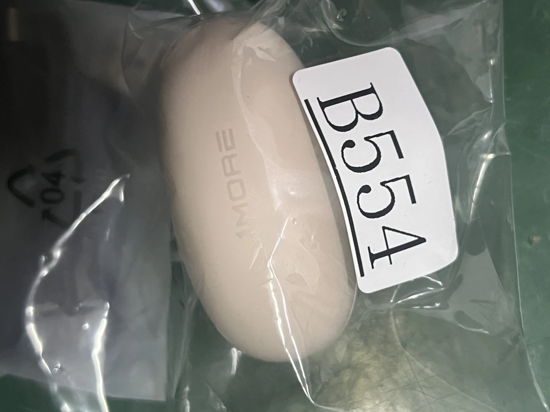 9新 1MORE/万魔 捡漏万魔时尚豆2耳机（耳机仓库）编号B554