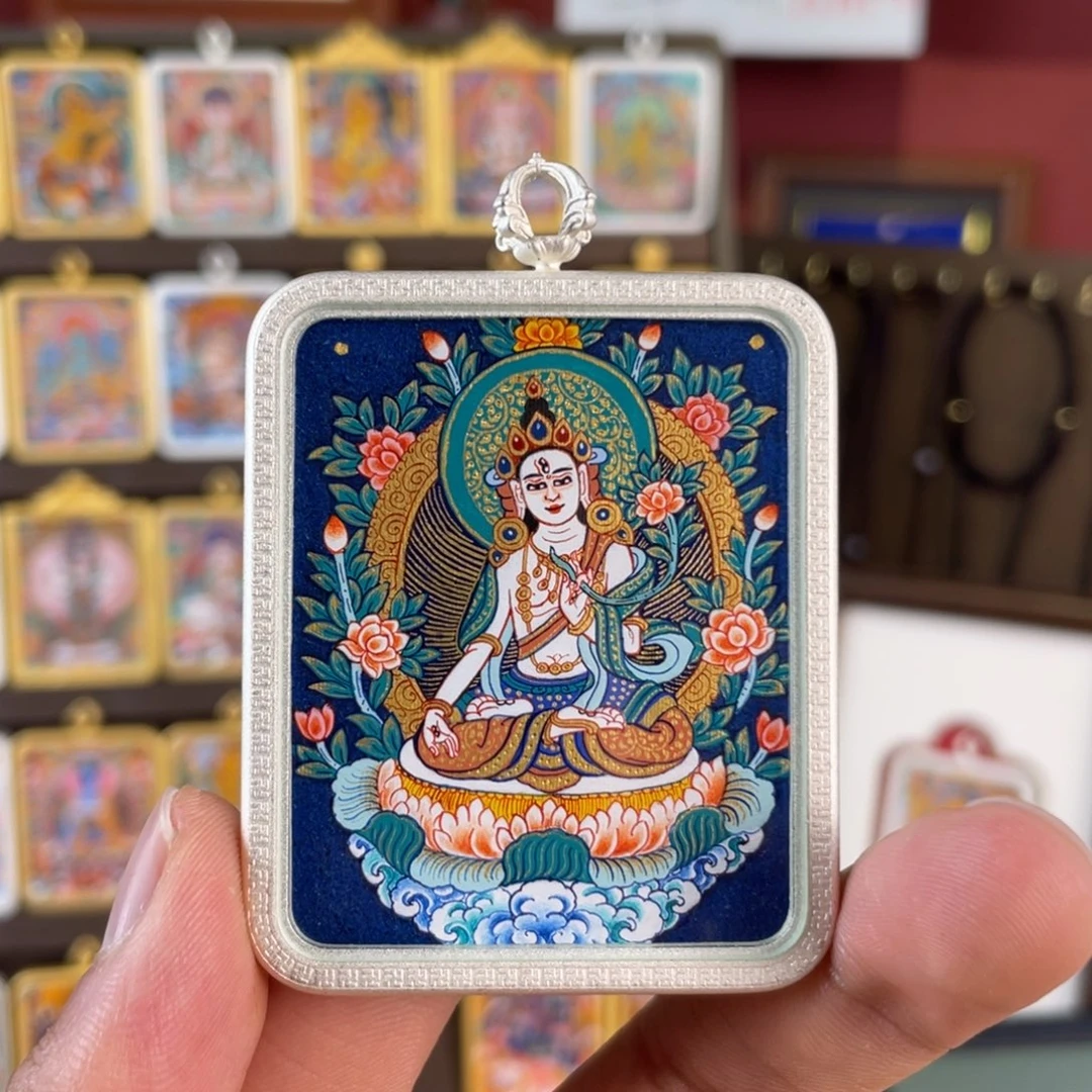 自***辣吊坠白妈 纯手绘 青海发货