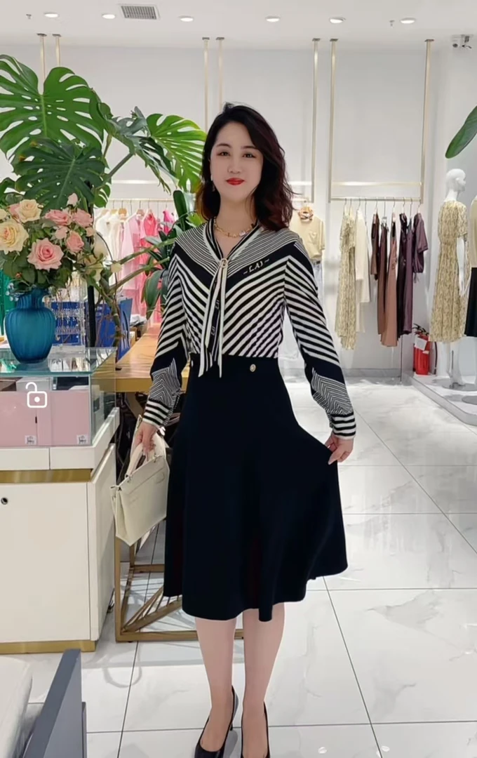 160313黑色连衣裙