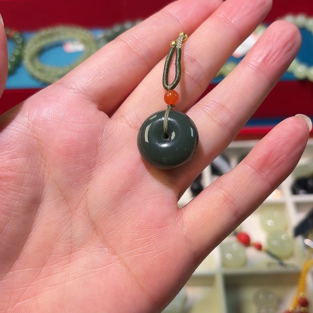 和田玉未镶嵌颈饰且末兰深湖水绿平安扣20mm