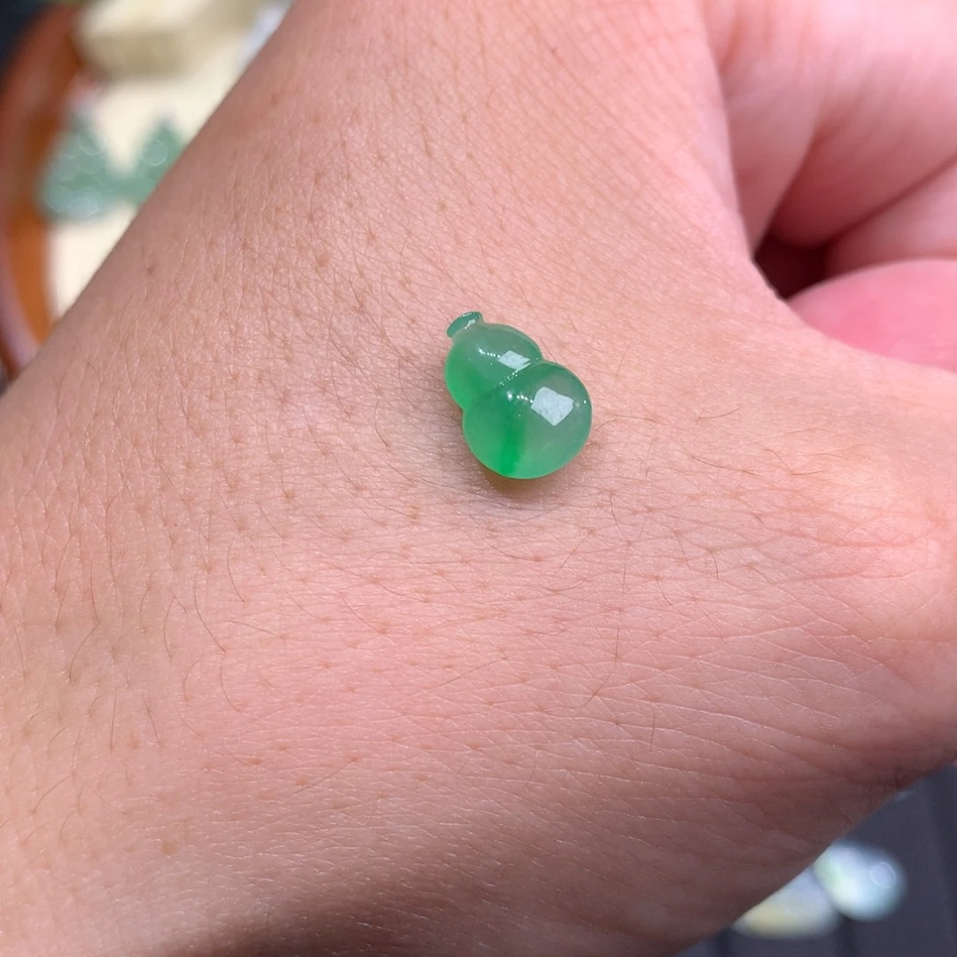 颈饰未镶嵌翡翠葫芦
