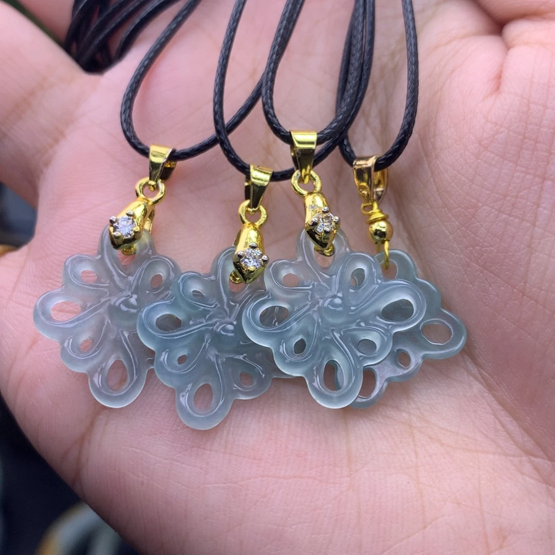 翡翠未镶嵌挂件多样性发一件