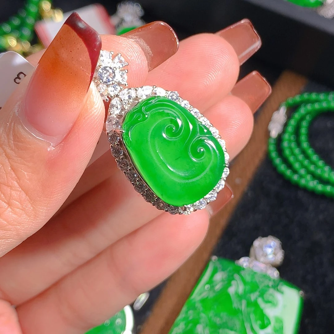 翡翠吊坠(不含链)未镶嵌