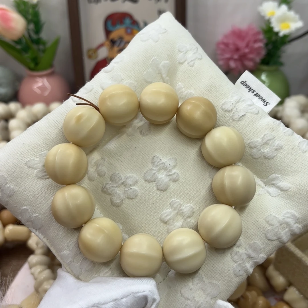 菩提根/象牙果吊坠22干磨微瑕牙果风化鲨鱼背858