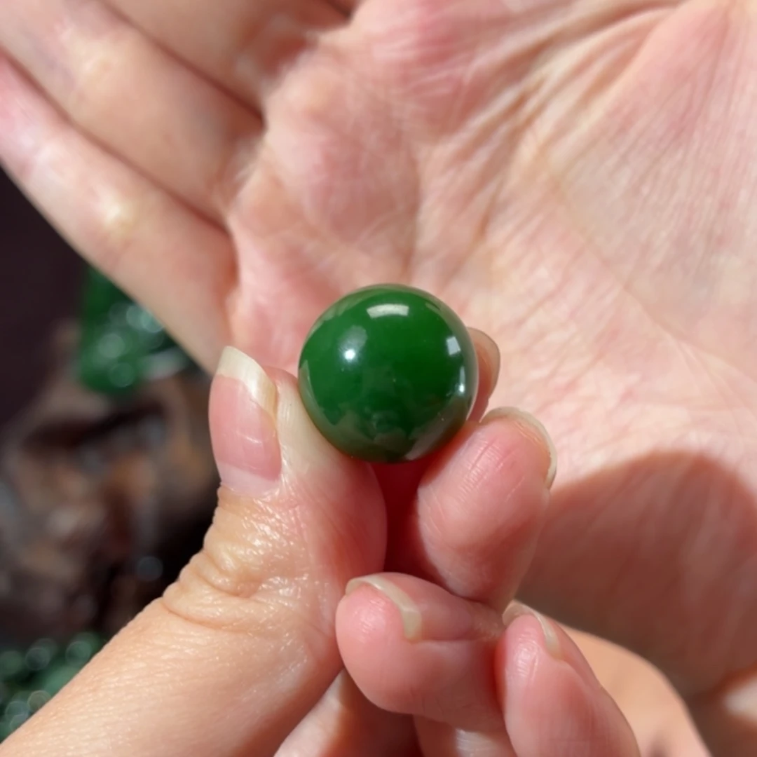 韦***·和田玉（碧玉）未镶嵌珠宝半成品