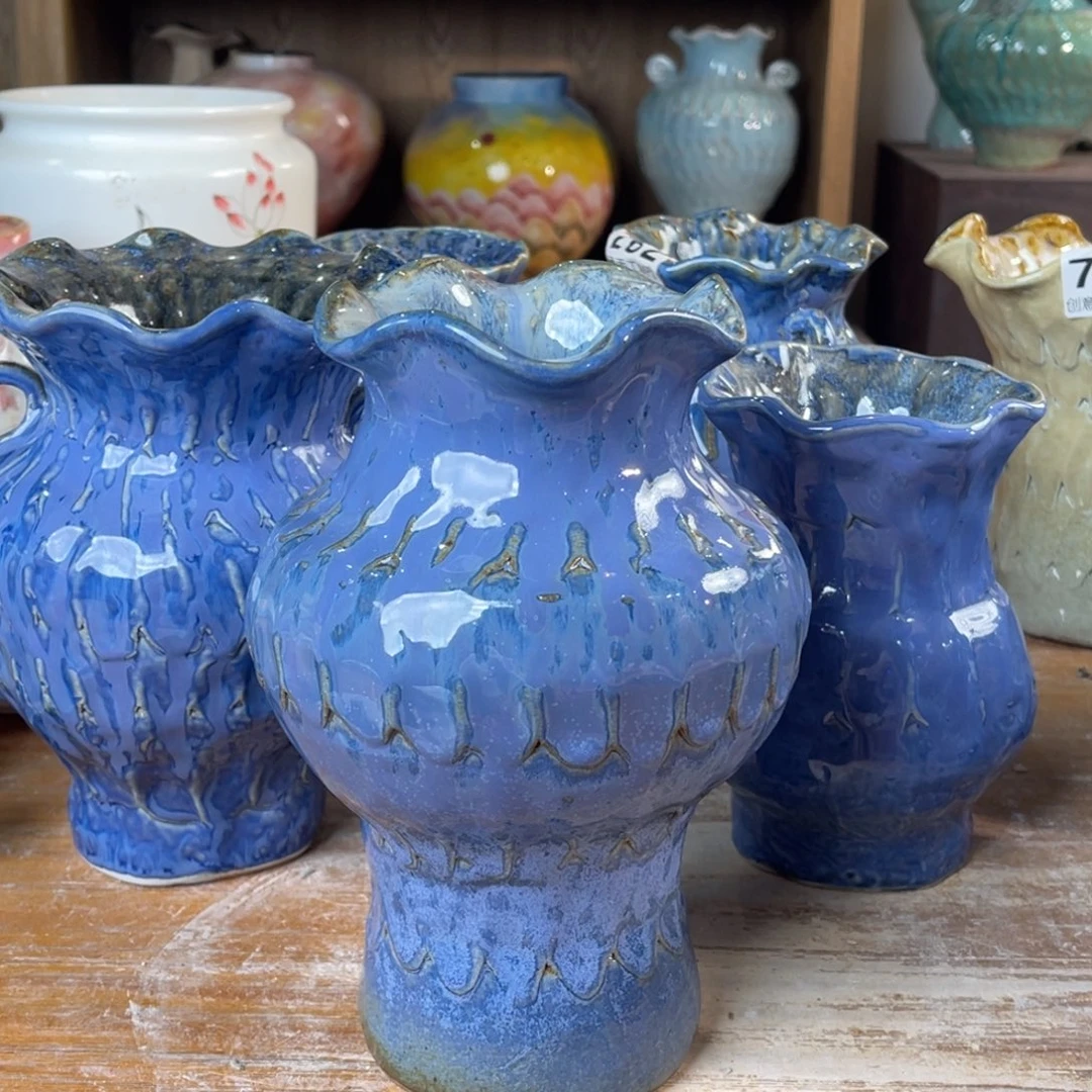 摆件陶瓷花瓶高21口径6盘泥微瑕