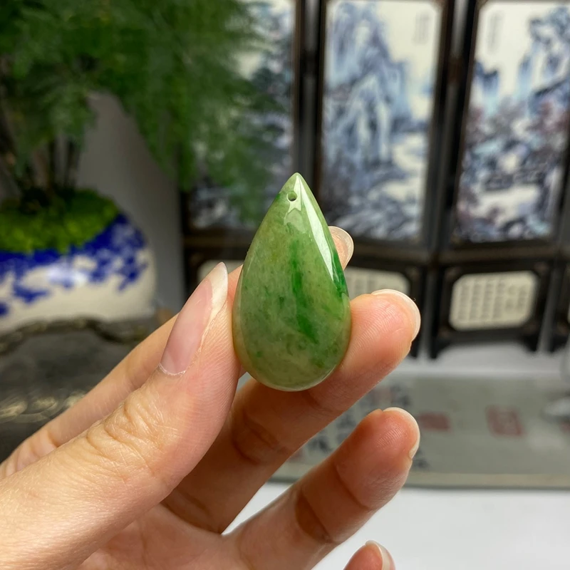 黄加绿满色水滴形吊坠花件 然翡翠A货