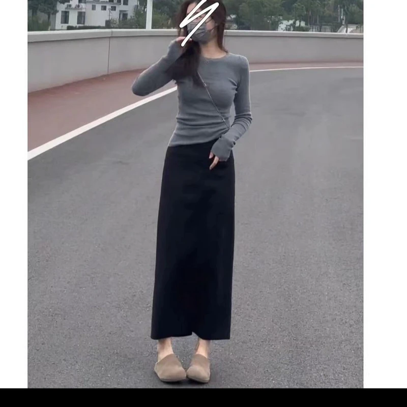 2025修身显瘦气质圆领针织衫长袖内搭打底上衣+开叉碎花半身裙