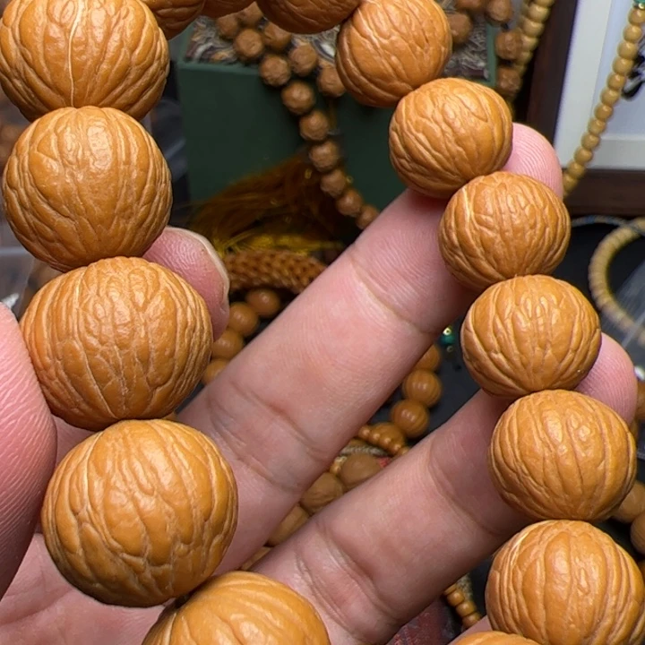 猴头核桃吊坠就咯