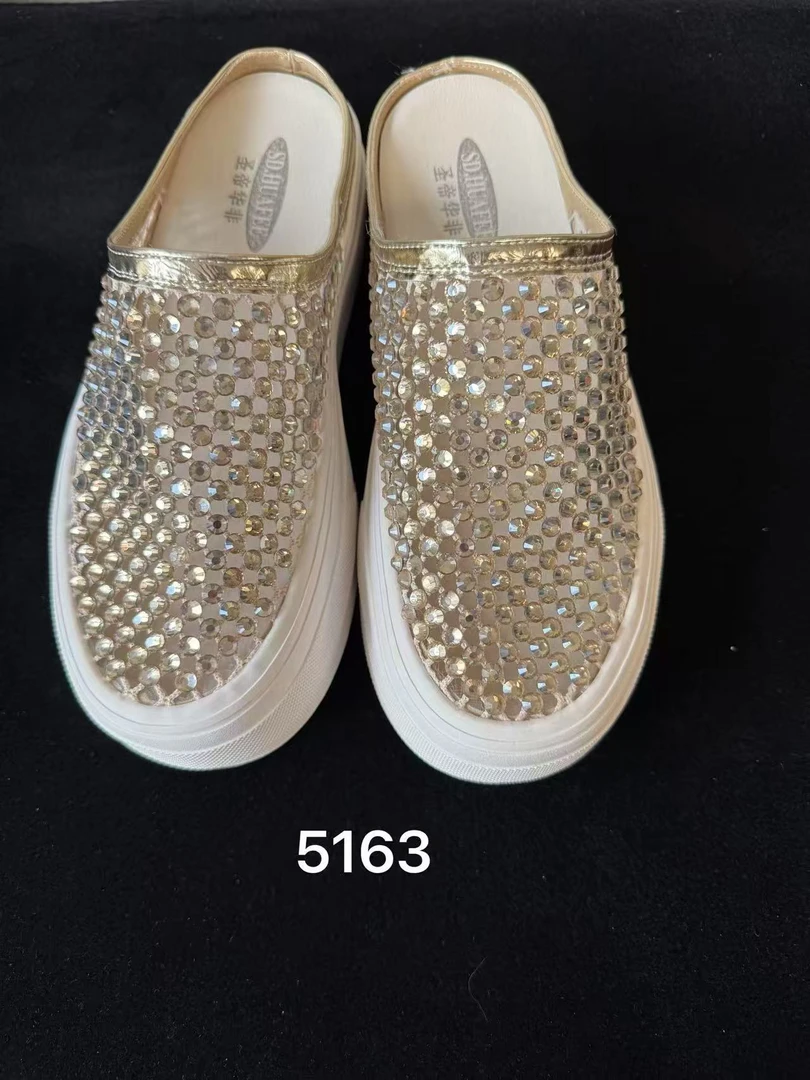 5163时尚亮钻个性夏季满钻网头修面皮舒适包头拖水钻