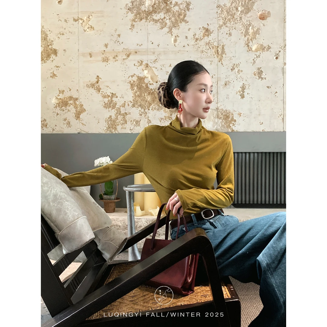 鹭青一【言许 9.22 20:00 新品】复古堆堆领长袖内搭T恤L25T2253N
