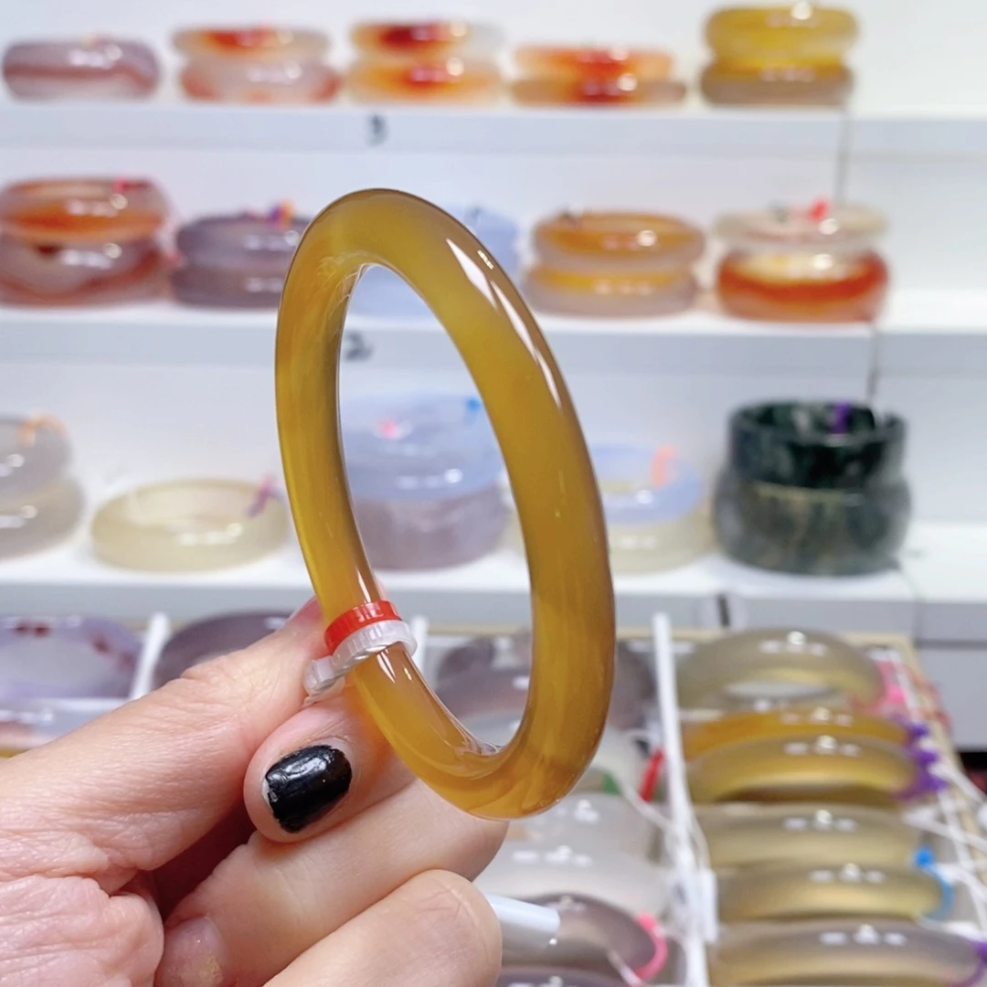 玛瑙/玉髓手镯未镶嵌