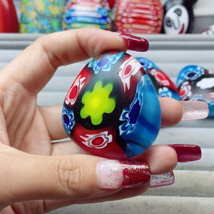 绿***草未镶嵌玛瑙/玉髓珠宝奇石