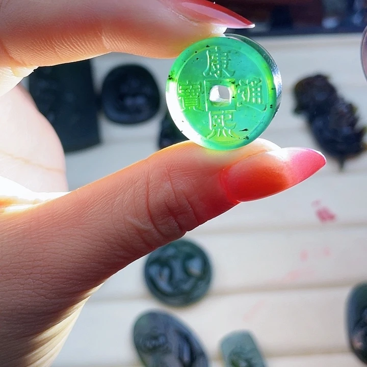 蛇纹石玉未镶嵌挂件泰山玉