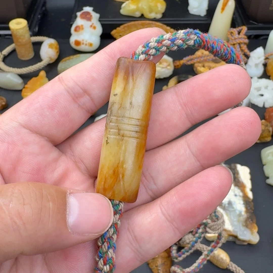 和田玉（糖玉）未镶嵌颈饰