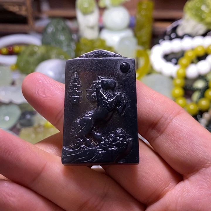 岫玉未镶嵌岫玉颈饰