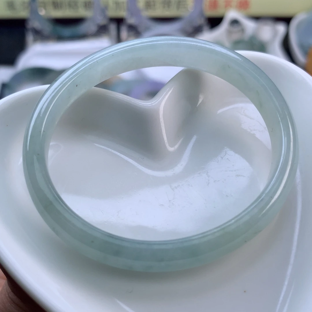 【闪购商品】未镶嵌定制翡翠53贵妃