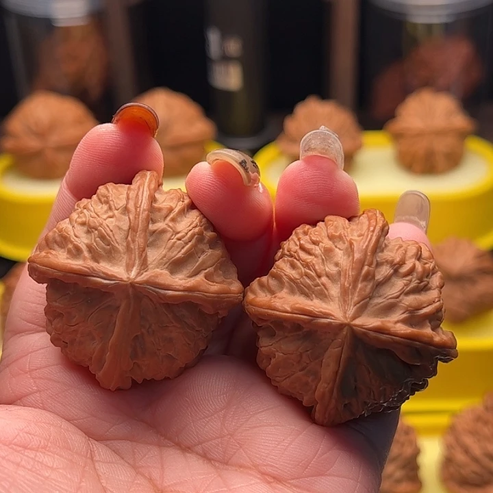 吊坠文玩核桃金锭元宝四棱 微修