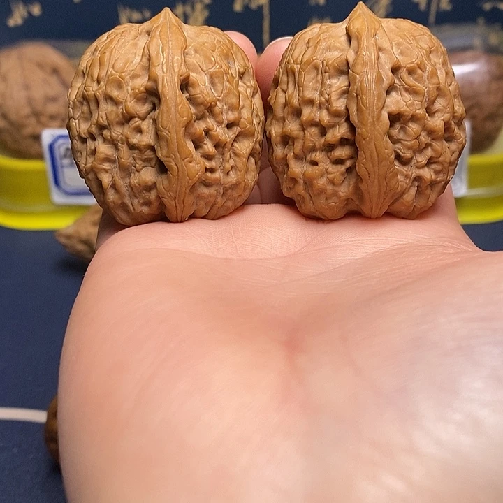 把件文玩核桃39肚磙石元宝
