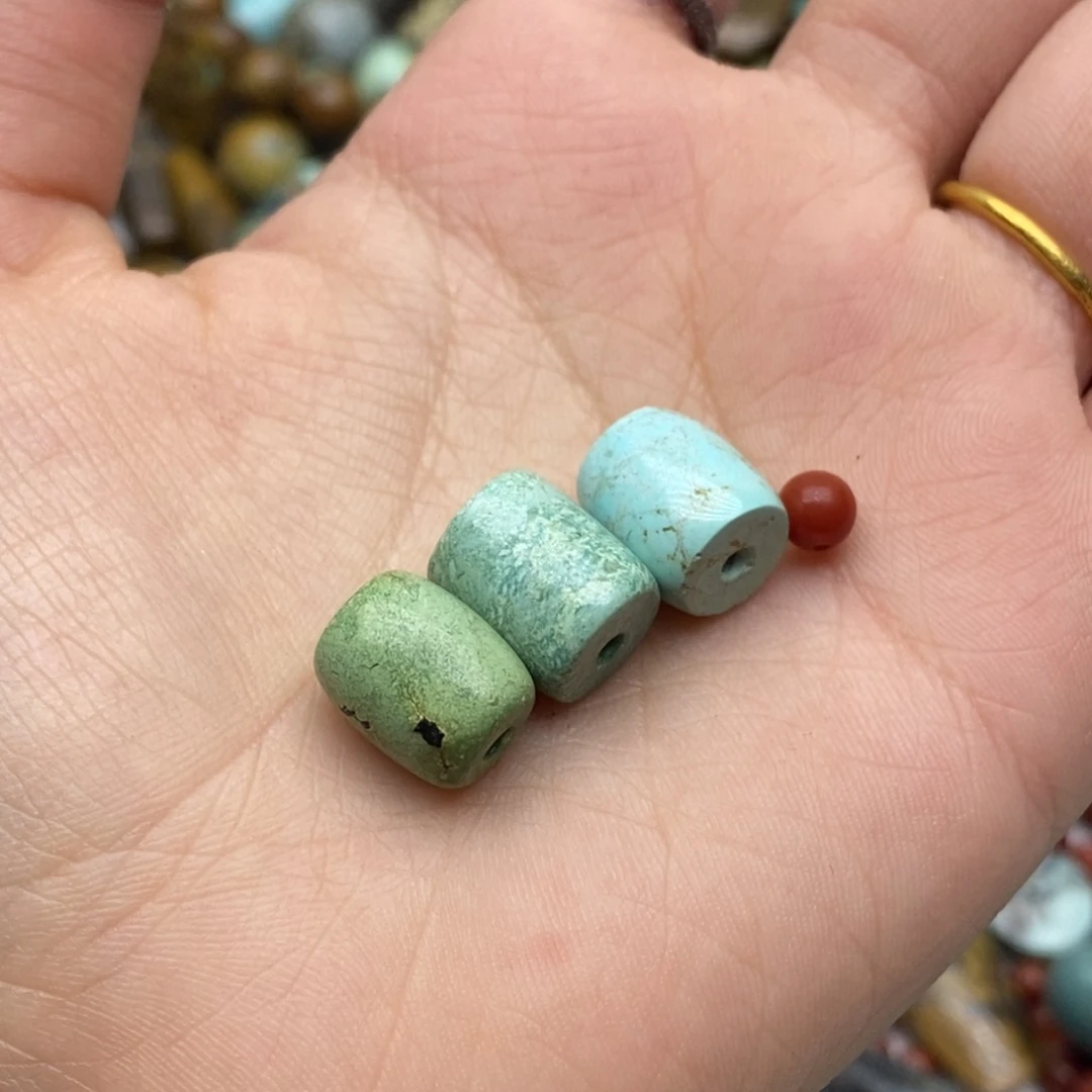 南红玛瑙未镶嵌珠宝奇石