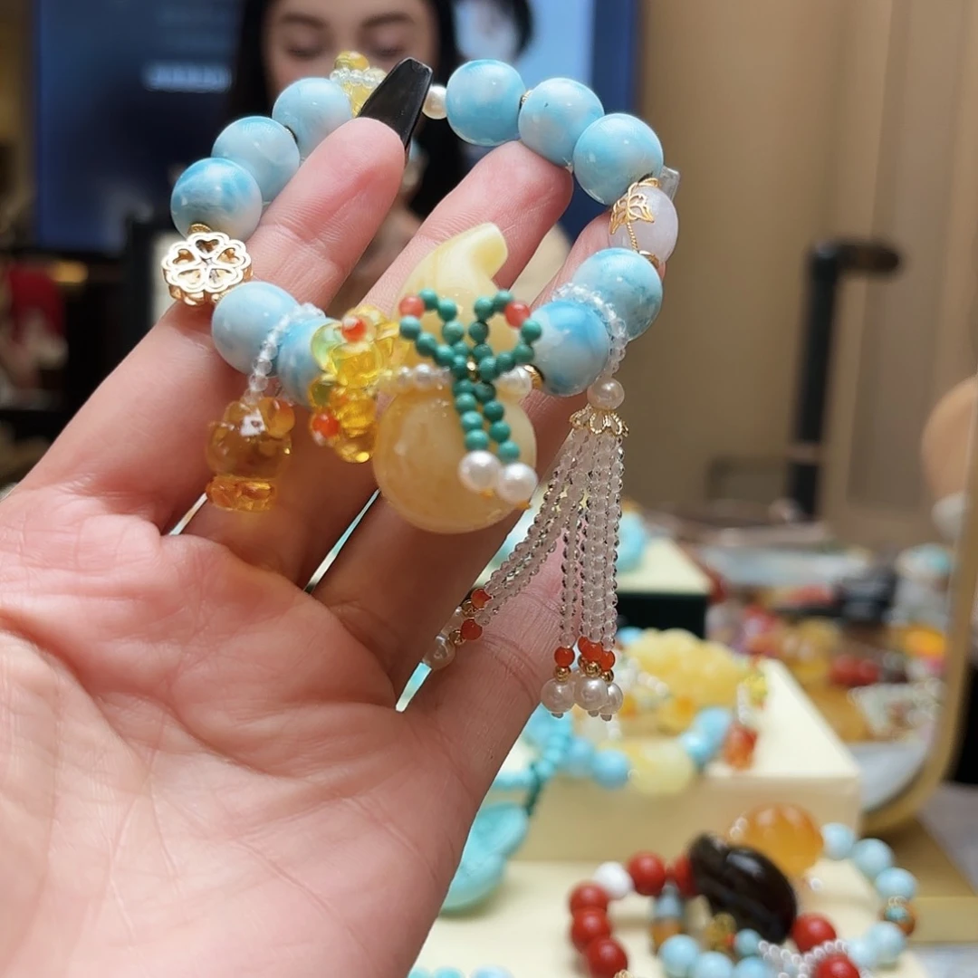 琥珀颈饰未镶嵌唯*琥珀