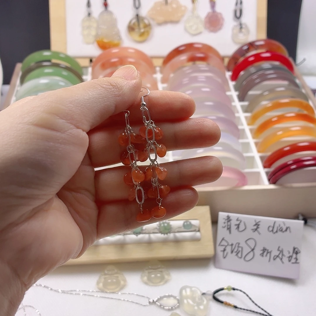 罄***ᵐ玛瑙/玉髓未镶嵌手镯