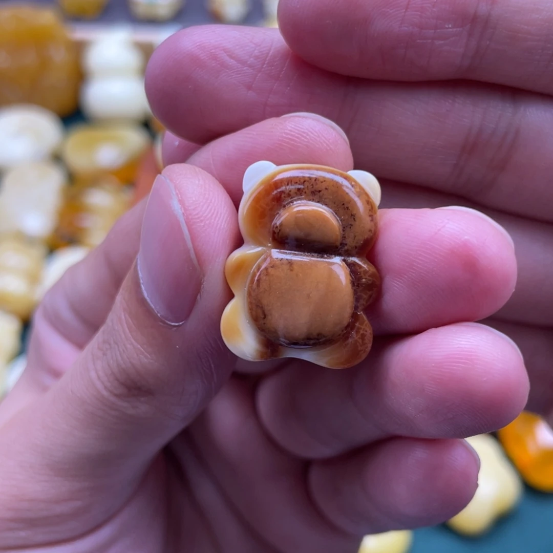 琥珀未镶嵌裸石蜜蜡