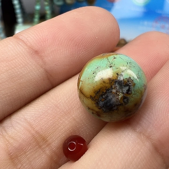 南红玛瑙未镶嵌配饰12瑕疵