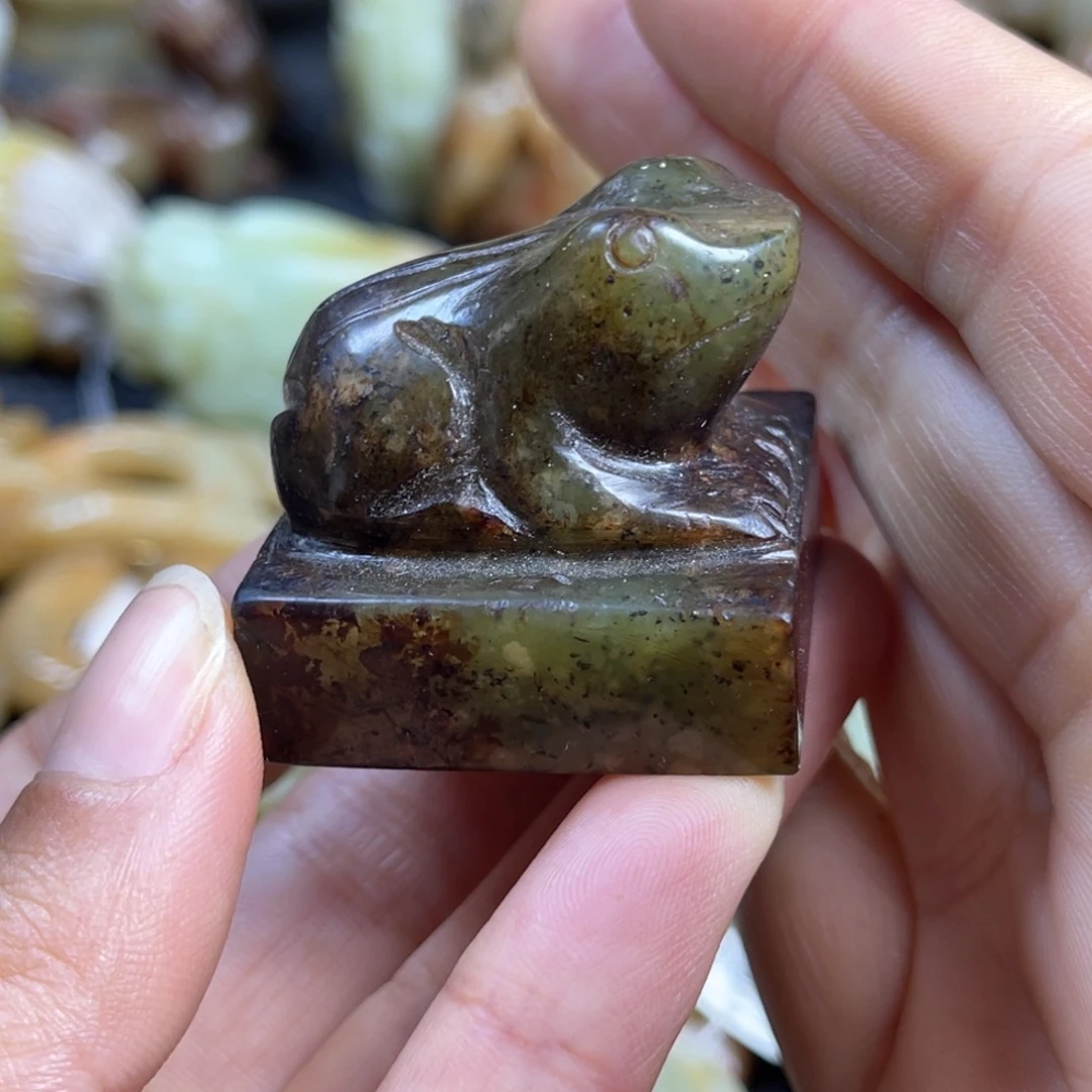 和田玉挂件未镶嵌大*老