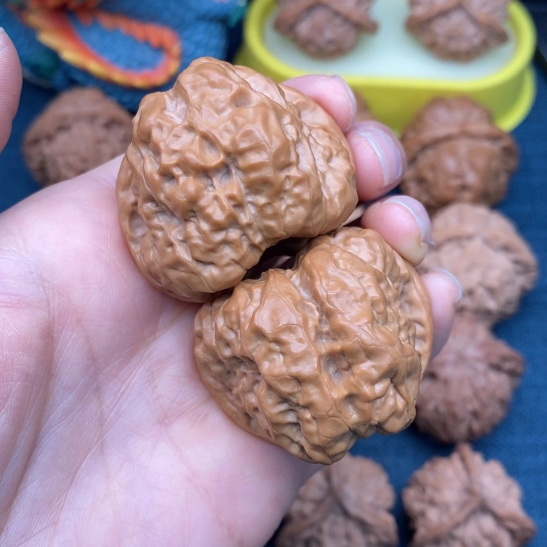 文玩核桃把件40开背暴力肌肉蛙