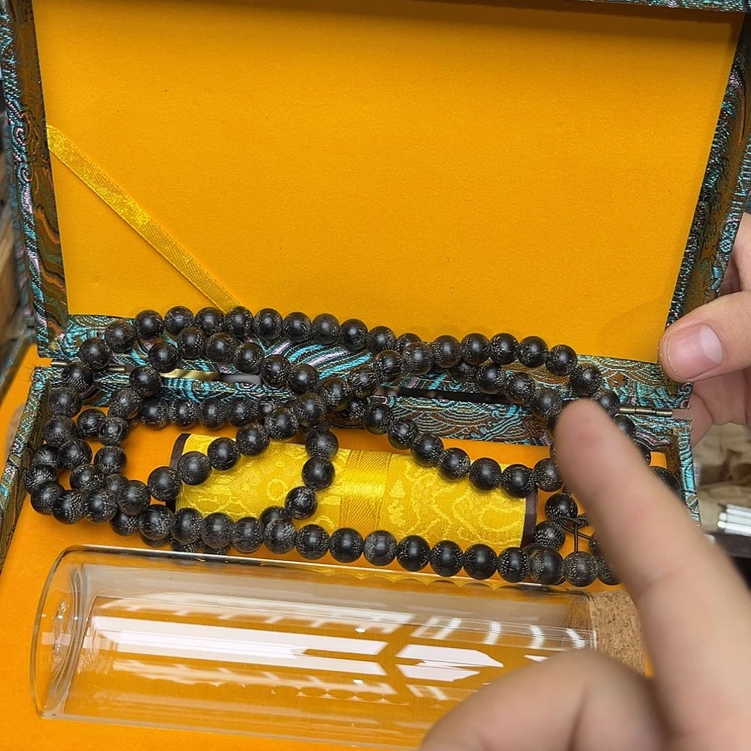 大叶紫檀（黑酸枝木类）