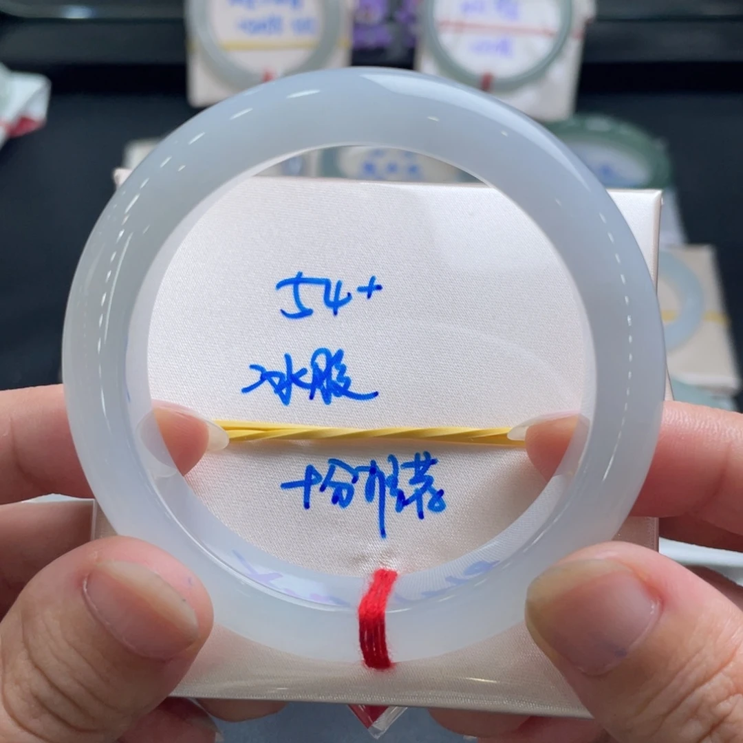 未镶嵌手镯翡翠翡翠手镯