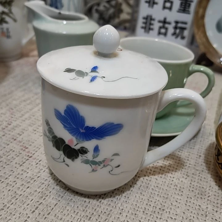 ?***?景德镇精美陶瓷摆件，