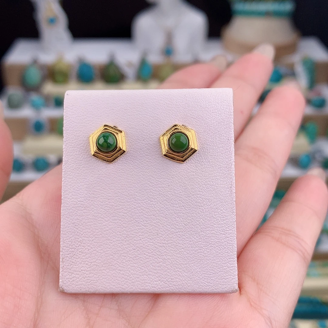 绿松石未镶嵌耳饰